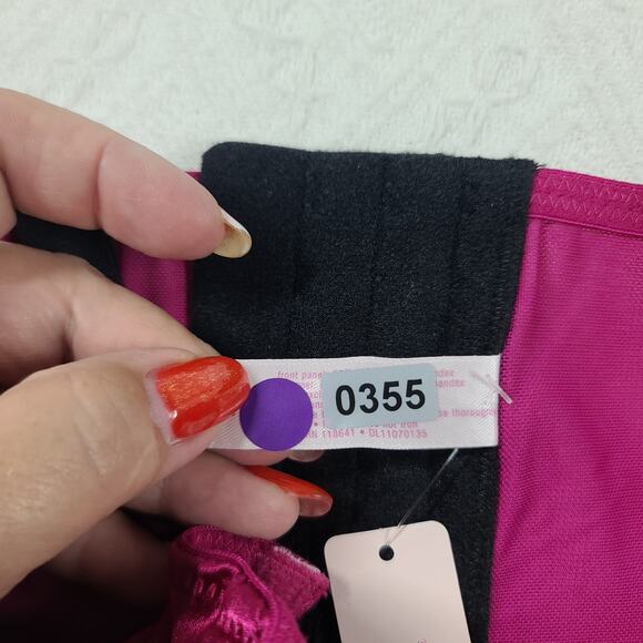 Cacique women's pink and black corset NWT Size 22/24 intimates feminine lingerie - Picture 7 of 7